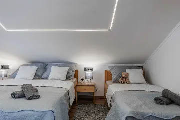 Vir Studio Apartment for 3–4 with Balcony