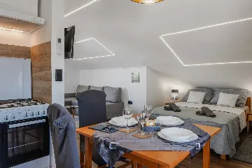 Vir Studio Apartment for 3–4 with Balcony