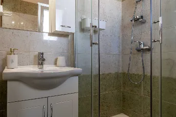 Vir Studio Apartment for 3–4 with Balcony