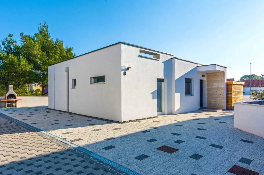 3-Bedroom Villa with Private Pool in Vir