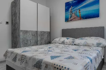 2-Bedroom Apartment in Vir, 200 m to Beach