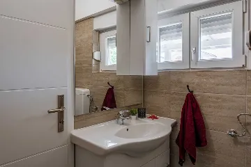 2-Bedroom Apartment in Vir, 200 m to Beach