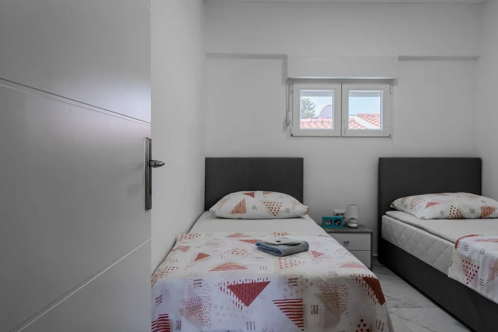 2-Bedroom Apartment in Vir, 200 m to Beach