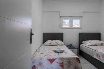 2-Bedroom Apartment in Vir, 200 m to Beach