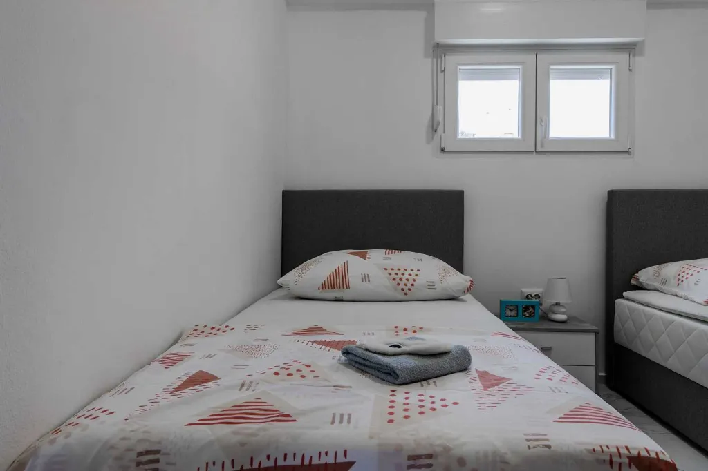 2-Bedroom Apartment in Vir, 200 m to Beach