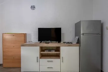 Apartment in Vir for 4 Guests, near Prezida Beach