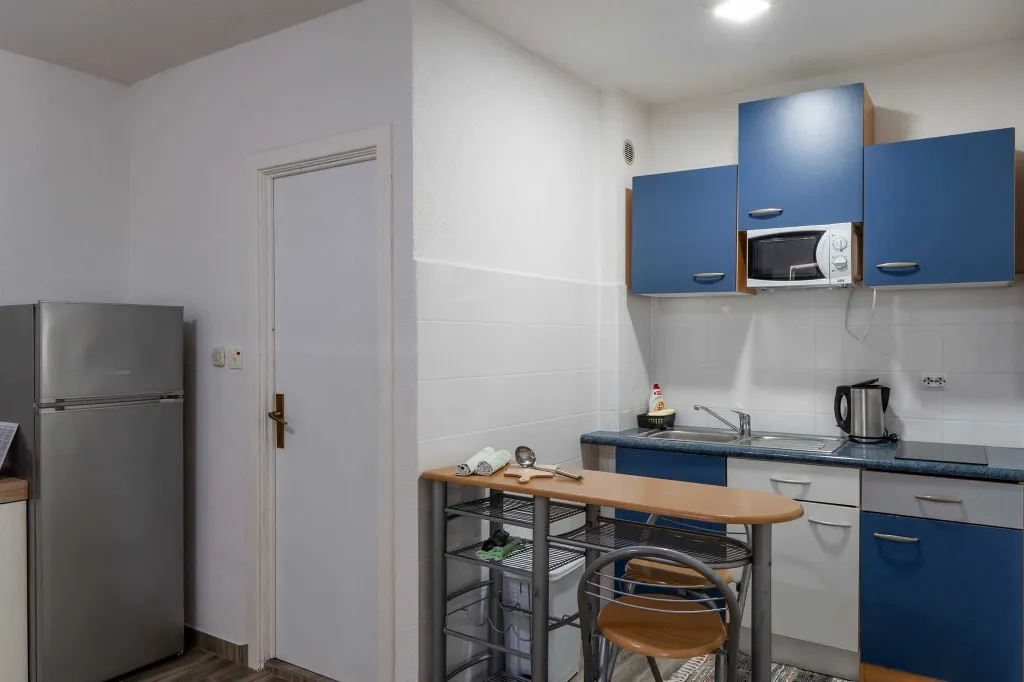 Apartment in Vir for 4 Guests, near Prezida Beach