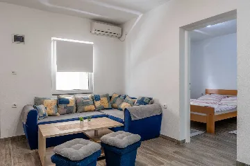 Apartment in Vir for 4 Guests with Terrace