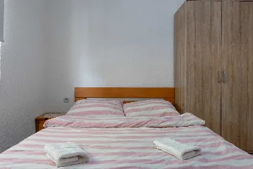 Apartment in Vir for 4 Guests with Terrace