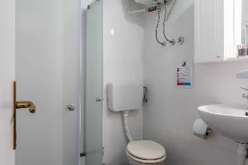 Apartment in Vir for 4 Guests with Terrace