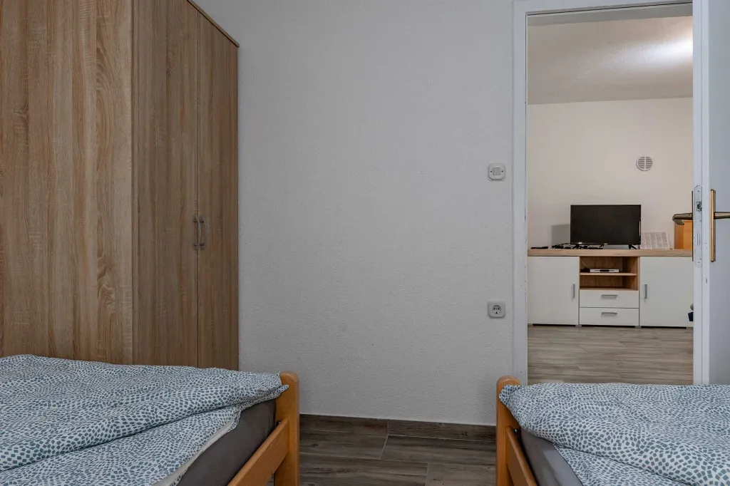 Apartment in Vir for 4 Guests with Terrace