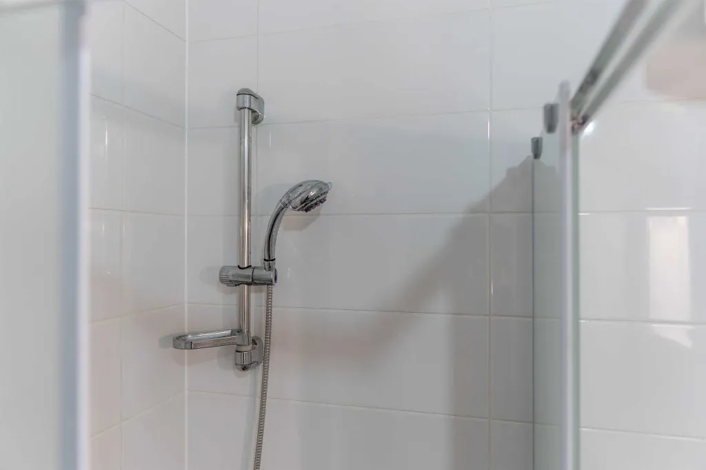 Apartment with Balcony in Vir for 4