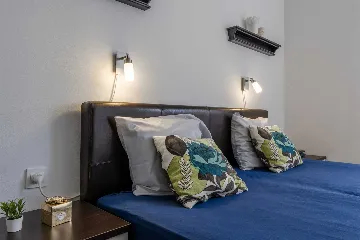 Newly Renovated 3-Bedroom Apartment in Vir