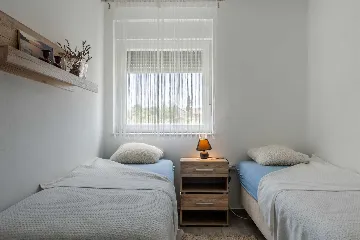 Newly Renovated 3-Bedroom Apartment in Vir