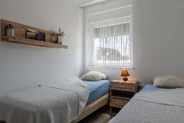 Newly Renovated 3-Bedroom Apartment in Vir