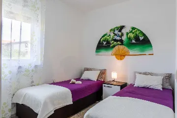 Newly Renovated 3-Bedroom Apartment in Vir