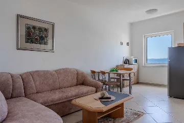 Beachfront Apartment with Sea-View Balcony in Vir