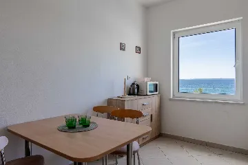 Beachfront Apartment with Sea-View Balcony in Vir