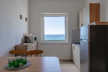 Beachfront Apartment with Sea-View Balcony in Vir