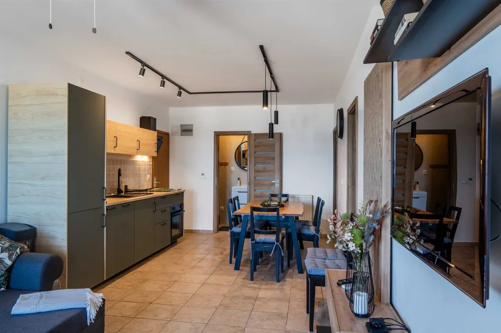 Vir Apartment for 6–7 Guests with Sea-View Balcony
