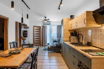 Vir Apartment for 6–7 Guests with Sea-View Balcony