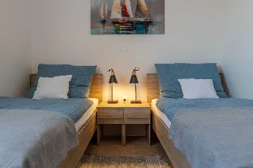 Vir Apartment for 6–7 Guests with Sea-View Balcony