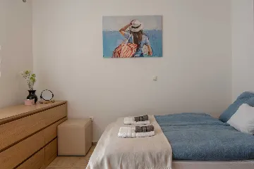 Vir Apartment for 6–7 Guests with Sea-View Balcony