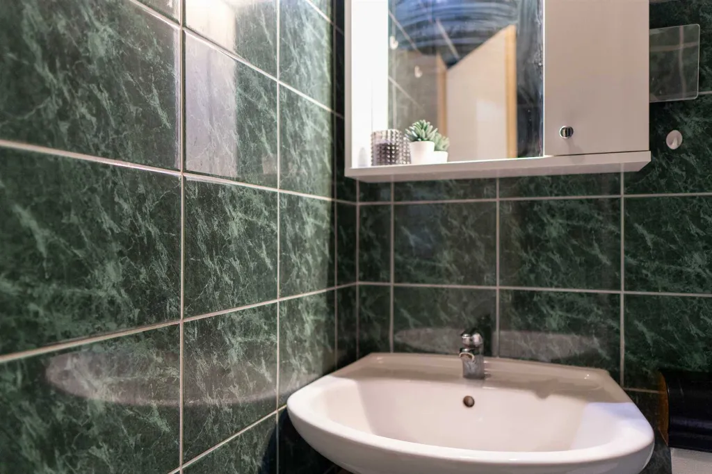 Apartment in Privlaka for 4-6 Guests with Balcony