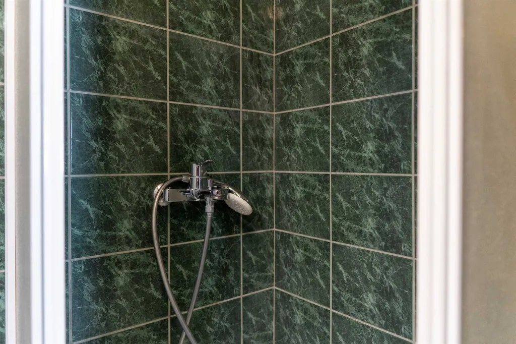 Apartment in Privlaka for 4-6 Guests with Balcony