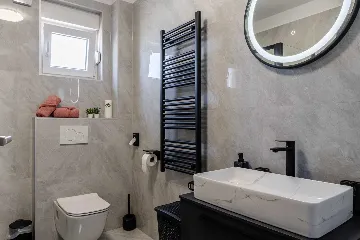 Vir Apartment with Sea-View Balcony for Up to 6