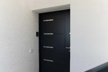 Vir Apartment with Sea-View Balcony for Up to 6