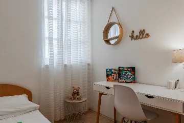 Zadar Newly Renovated 3-Bedroom Apartment with Balcony