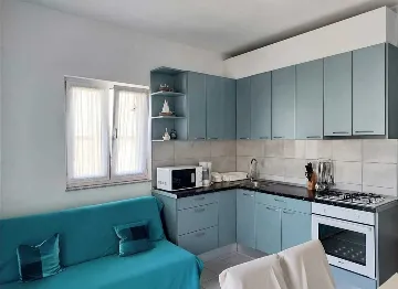 Privlaka Apartment with Furnished Terrace for 4-5