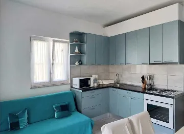 Privlaka Apartment with Furnished Terrace for 4-5