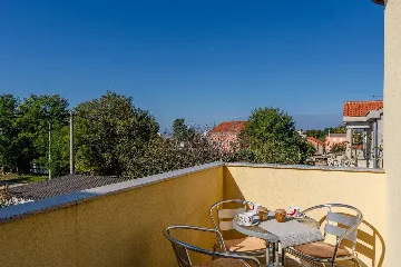 Privlaka 2-Bedroom Apartment for 4-5 Guests