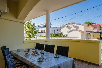 Vir Apartment for 4–5 Guests with 2 Bedrooms