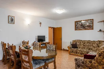 Vir Apartment for 4–5 Guests with 2 Bedrooms