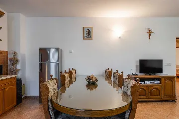 Vir Apartment for 4–5 Guests with 2 Bedrooms