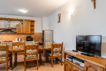 Vir Apartment for 4–5 Guests with 2 Bedrooms