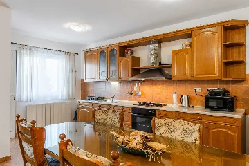 Vir Apartment for 4–5 Guests with 2 Bedrooms