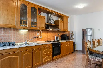 Vir Apartment for 4–5 Guests with 2 Bedrooms