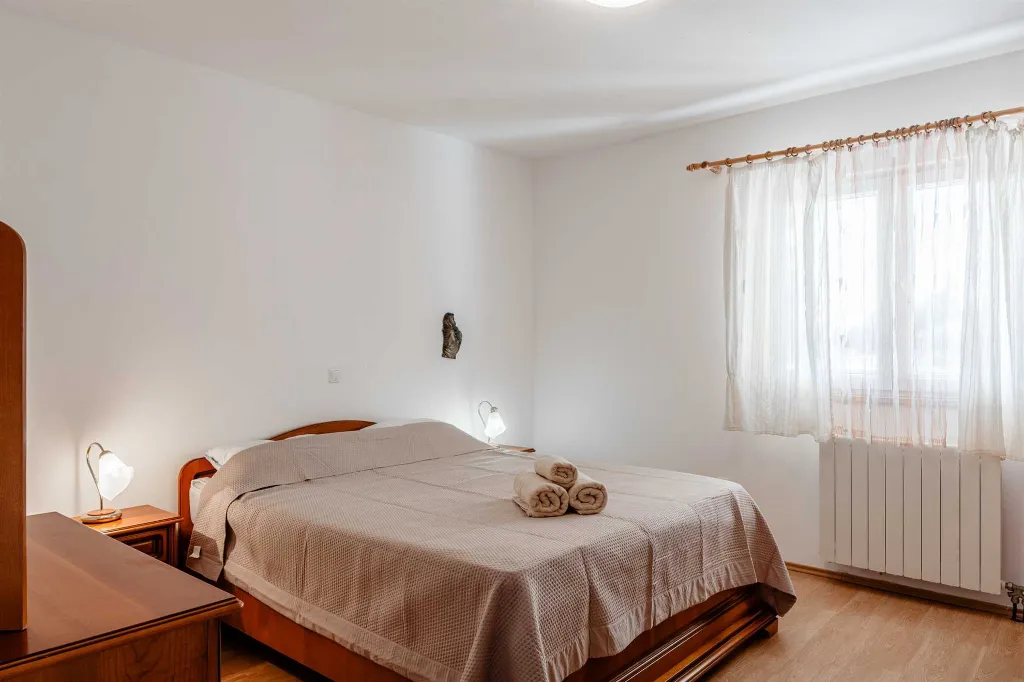 Vir Apartment for 4–5 Guests with 2 Bedrooms