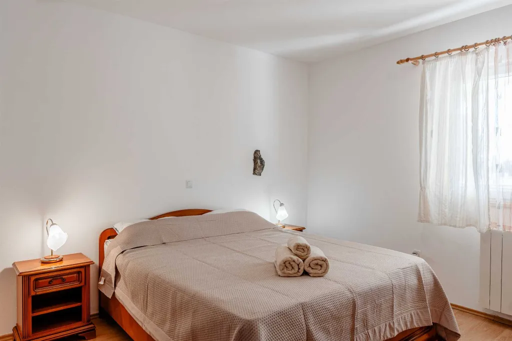Vir Apartment for 4–5 Guests with 2 Bedrooms