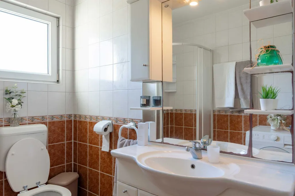Vir Apartment for 4–5 Guests with 2 Bedrooms