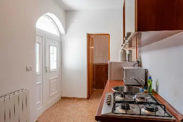 Apartment for 2 in Vir with Roofed Balcony
