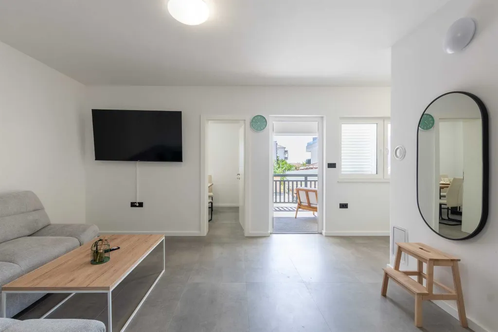 2-Bedroom Apartment in Vir for 4 Guests