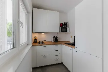 2-Bedroom Apartment in Vir for 4 Guests