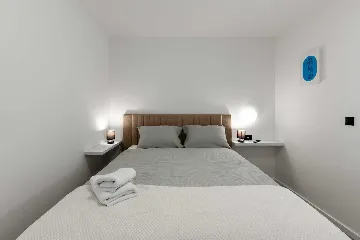 2-Bedroom Apartment in Vir for 4 Guests