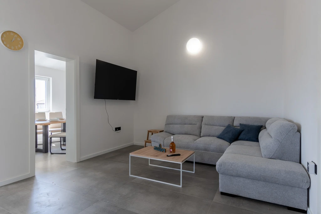 2-Bedroom Apartment in Vir for 4 Guests