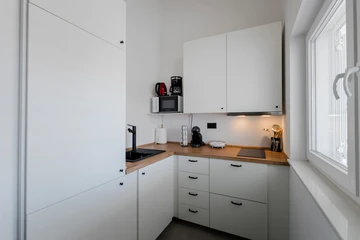 Two-Bedroom Apartment for 4 in Vir